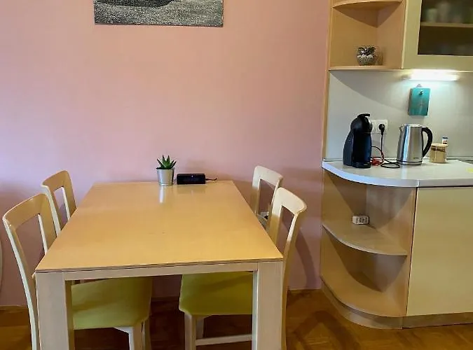 Apartma Felicija Διαμέρισμα *